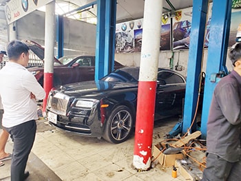 GARA CHUYÊN SỬA CHỮA XE Ô TÔ ROLLS ROYCE UY TÍN VÀ CHUYÊN NGHIỆP TẠI TPHCM   THẾ GIỚI AUTO